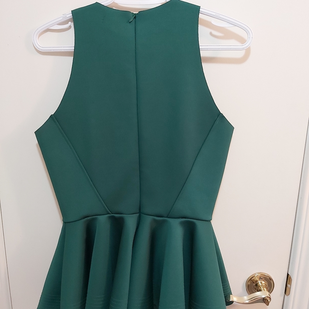 H&M Emerald Green Fancy Sleeveless Polyester Top - Picture 5 of 10
